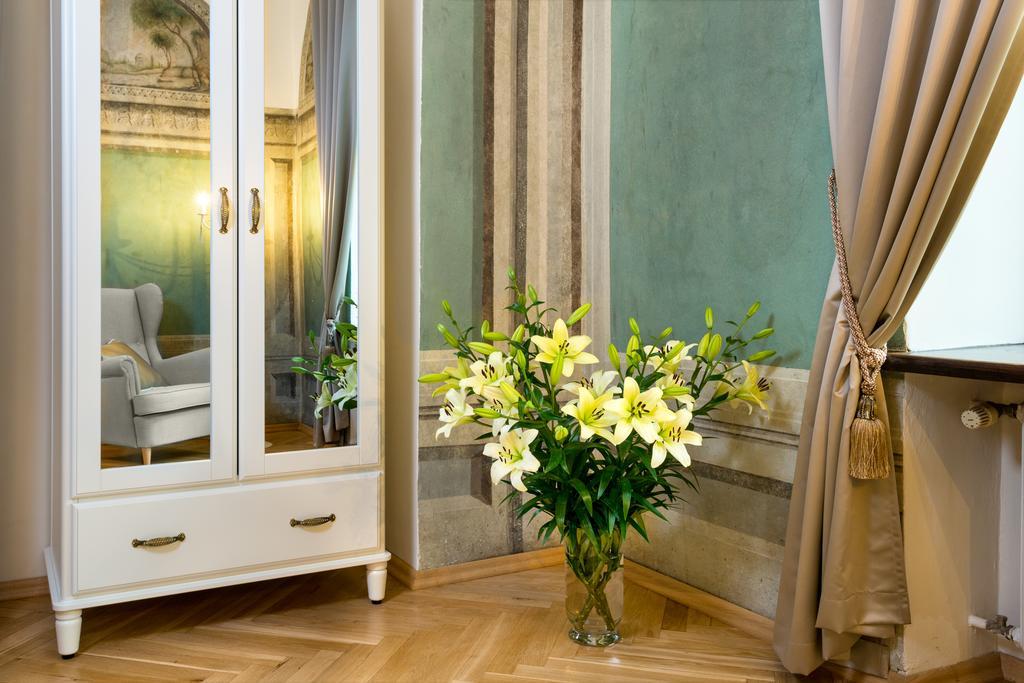P&J Luxury Apartments Краків Екстер'єр фото