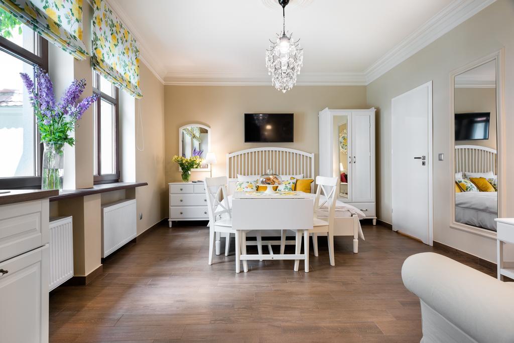 P&J Luxury Apartments Краків Екстер'єр фото