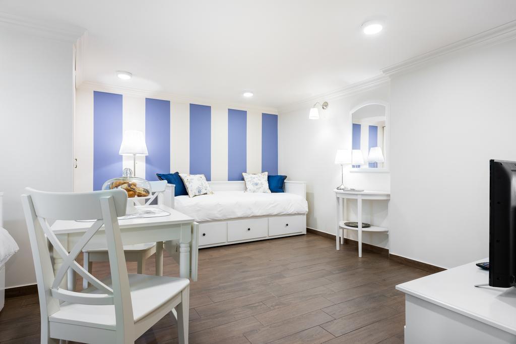 P&J Luxury Apartments Краків Екстер'єр фото