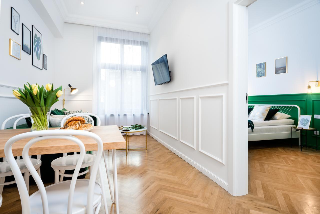 P&J Luxury Apartments Краків Екстер'єр фото