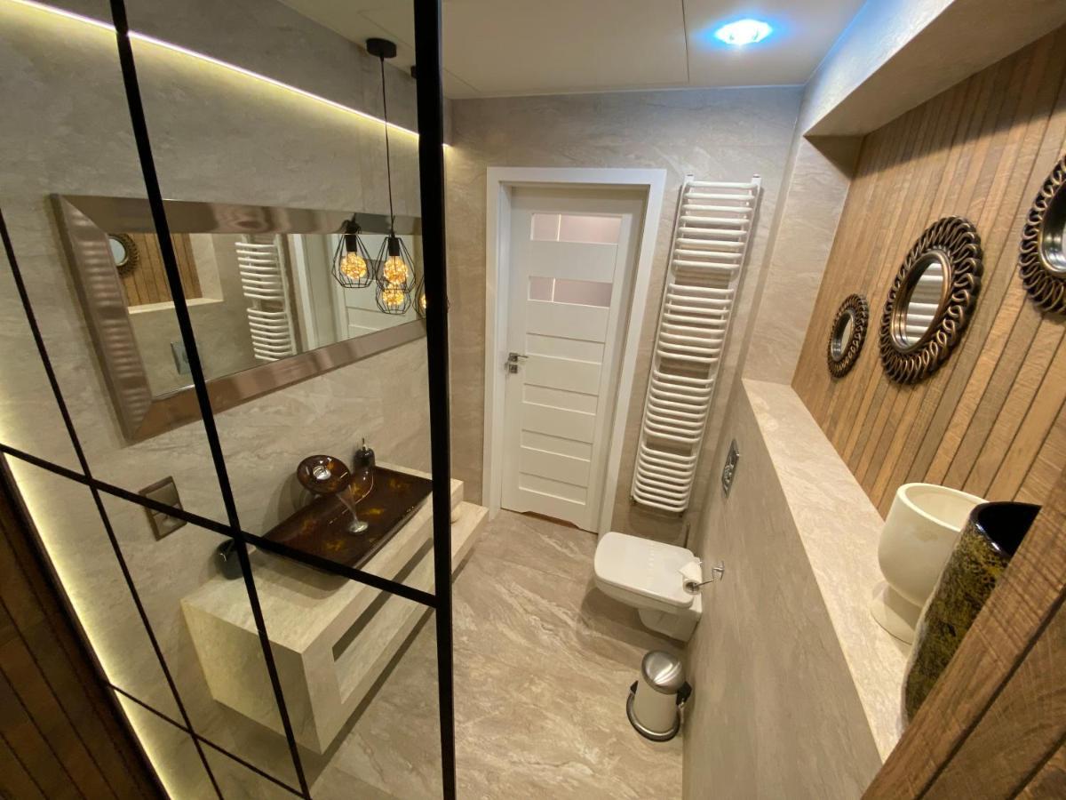 P&J Luxury Apartments Краків Екстер'єр фото