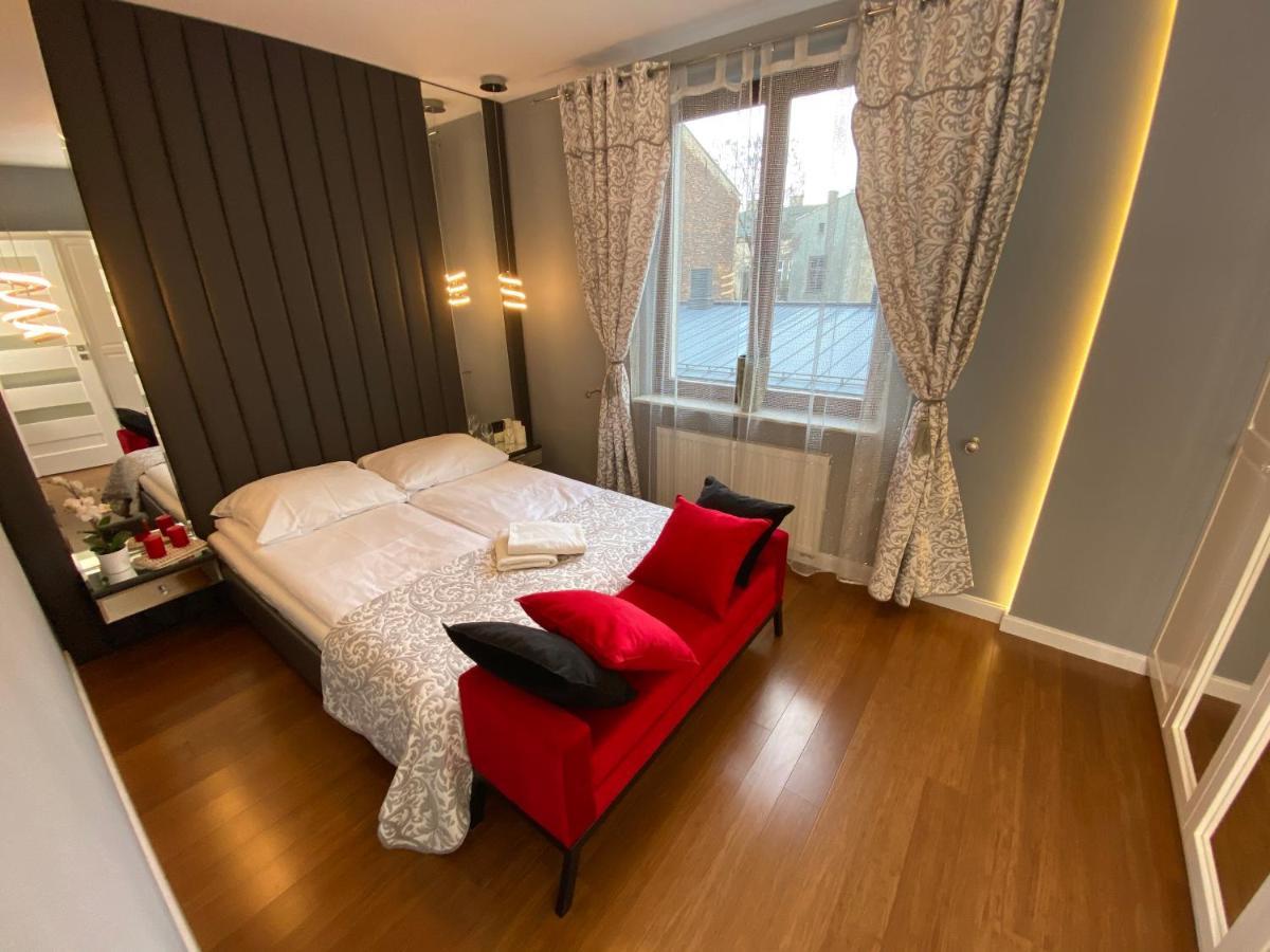 P&J Luxury Apartments Краків Екстер'єр фото