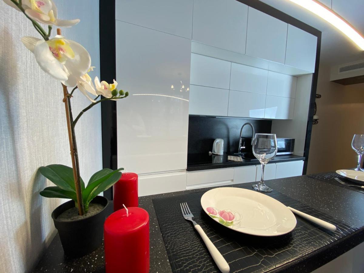 P&J Luxury Apartments Краків Екстер'єр фото